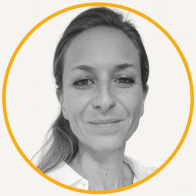 Julie Chargée de marketing