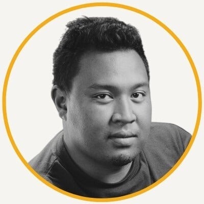 Tiana Technicien support et Développeur